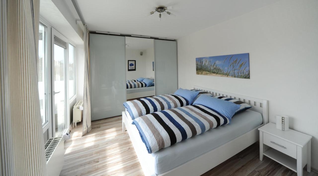 Lichtdurchflutete Ferienwohnung Mit Suedbalkon Вангероге Екстериор снимка